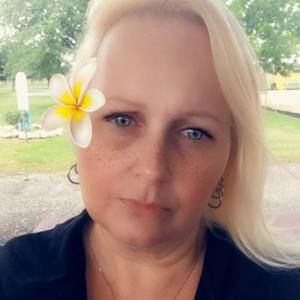 Meet your Posher, Paula